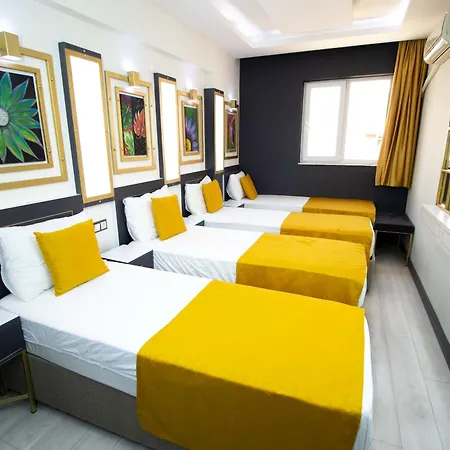 Hotell Exporoyal 3*