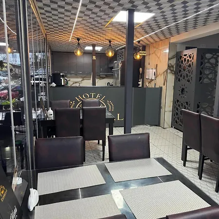 فندق إكسبورويال 3*